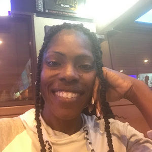 Meet your Posher, Dee